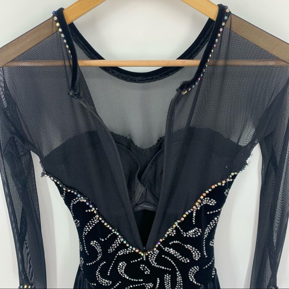 Ice Figure Skating Dress Girls Long Sleeved Black Gymnastics Dress - Picture 6 of 15